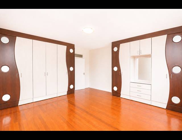 1.5 BEDROOM APARTMENT FOR SALE IN MUSGRAVE